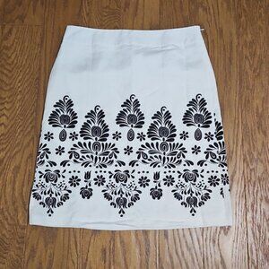 Ann Taylor Linen Blend White & Black Embroidered Mid Length Skirt 12